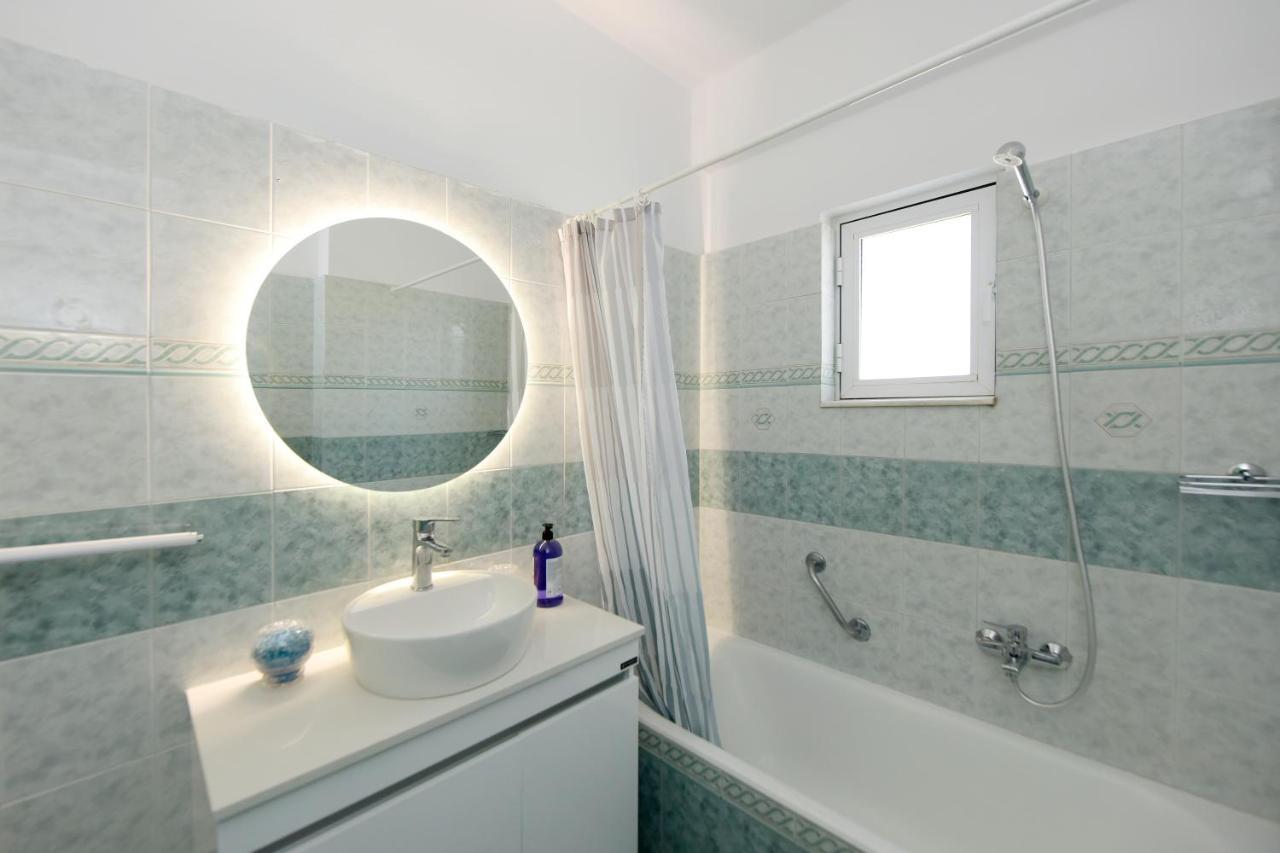 Irilena - 4bdr House Vilă