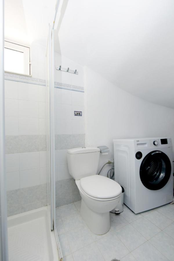 Vilă Irilena - 4bdr House Gennadi